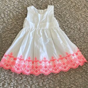 Infant Girl Dress-white with hot pink eyelet trim. 100% silk Size 16 6-9‎ months